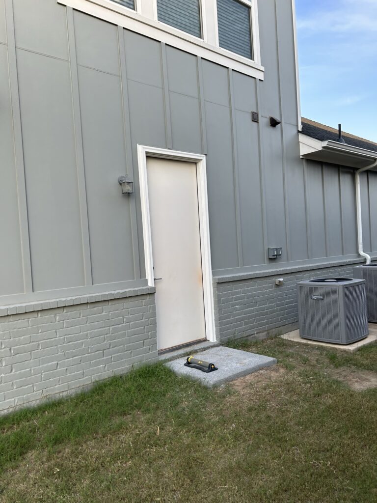 Completed door repair by ServiceBeaver handyman